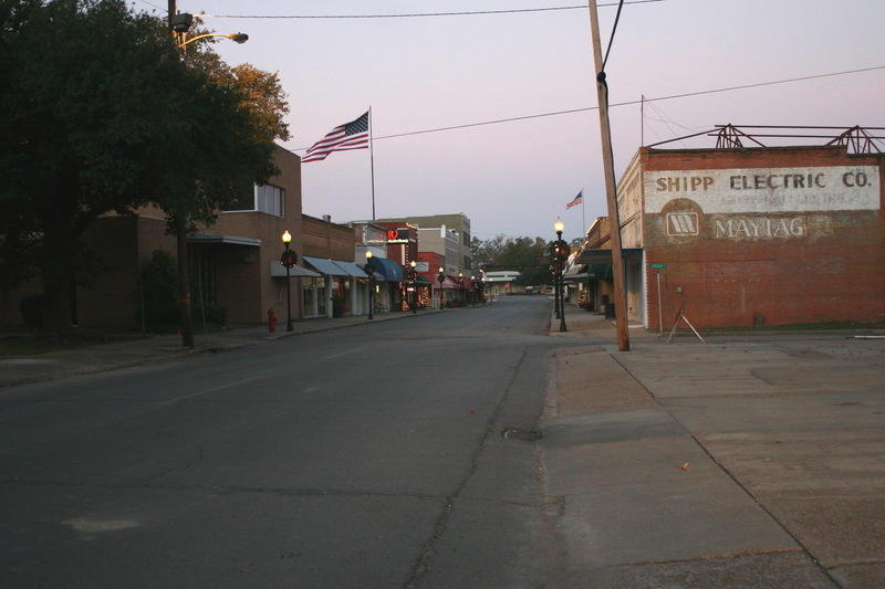 Winnsboro, LA : Downtown Winnsboro on a Sunday morning. photo, picture ...