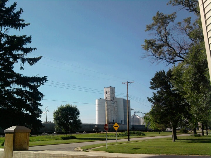 Ashkum, IL ashkum grain silo photo, picture, image (Illinois) at city