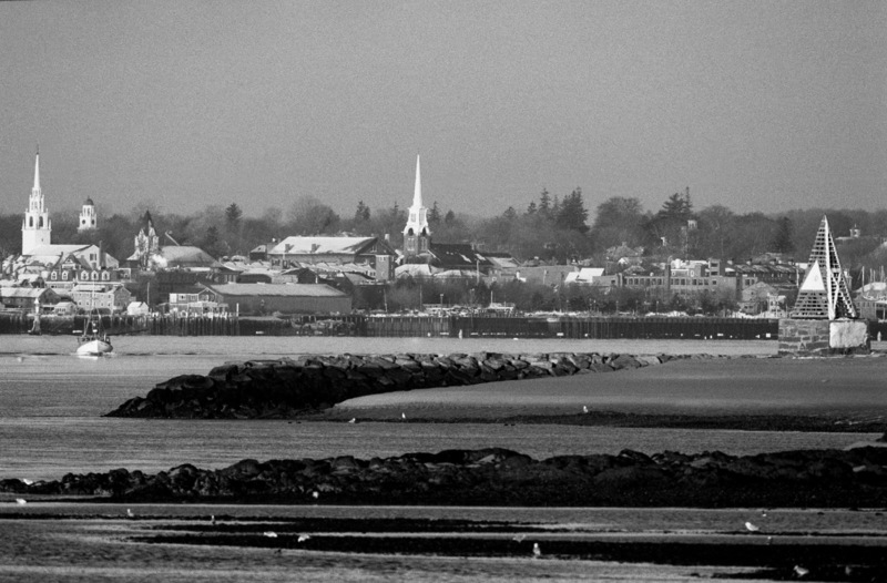 Newburyport, MA: Newburyport Needle and waterfront