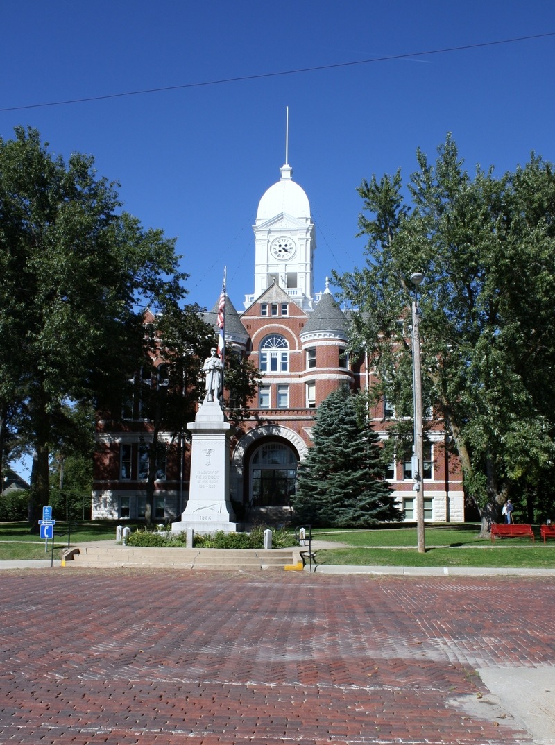 Bedford, IA: Courthouse in Bedford, IA