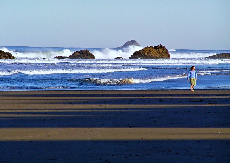 Lincoln City, OR: A beautiful day at the beach in Lincoln City, Oregon