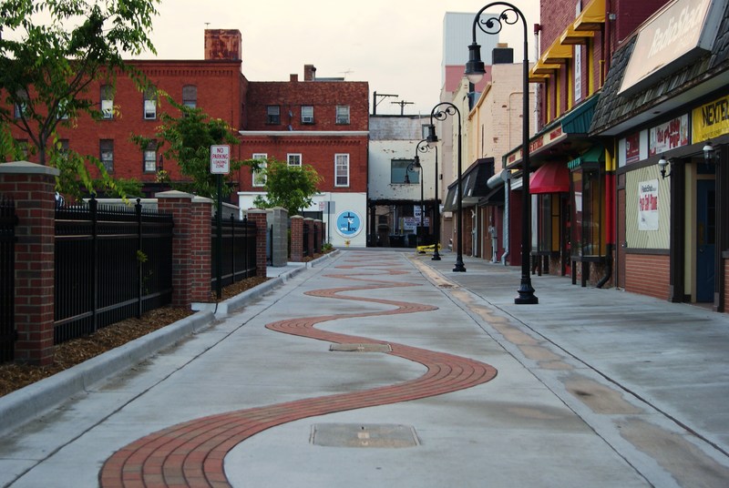 Owosso, MI: Park area near Water and Main Street