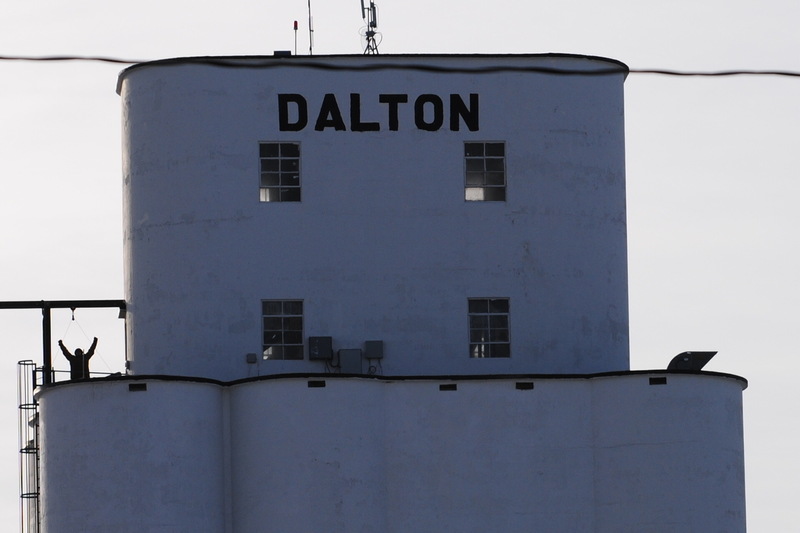 Dalton, NE: Dalton elevavor, Crossroads Cooperative Millwright doing repairs..