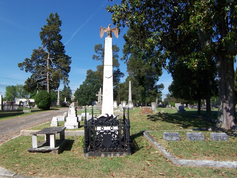 Petersburg, VA: Cockade Memorial Blandford cemetery, PetersburgVA