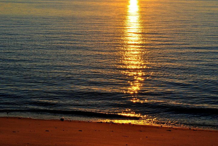 Virginia Beach, VA: Sunset over the bay