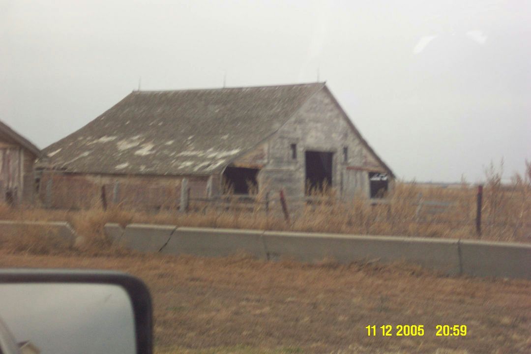 Hoven, SD: Barn in Hoven - we really did like this little town!!! Will come back