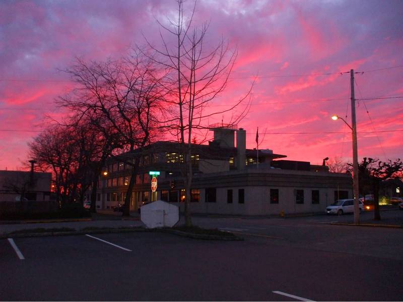 Enumclaw, WA: Sunset at Mutual of Enumclaw Insurance Co. where I work