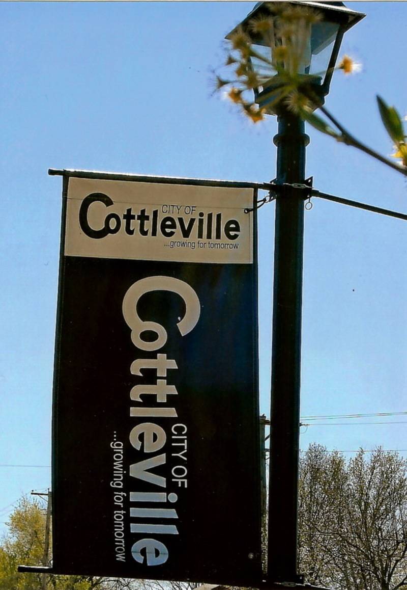 Cottleville, MO Cottleville Steet Banner on a sunny day in the