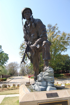 Fayetteville, NC: Iron Mike, Fort Bragg NC