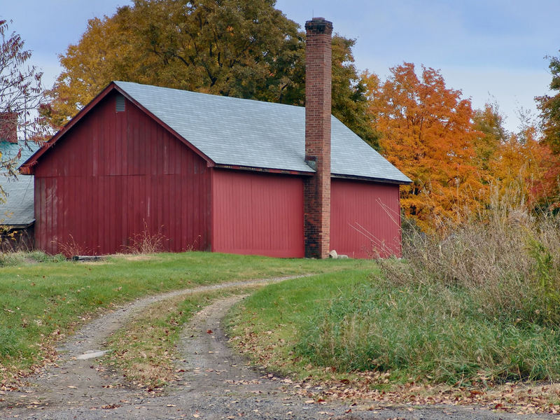 Highland Mills, NY: Barn located near road that leads to Earl Reservoir in Highland Mills