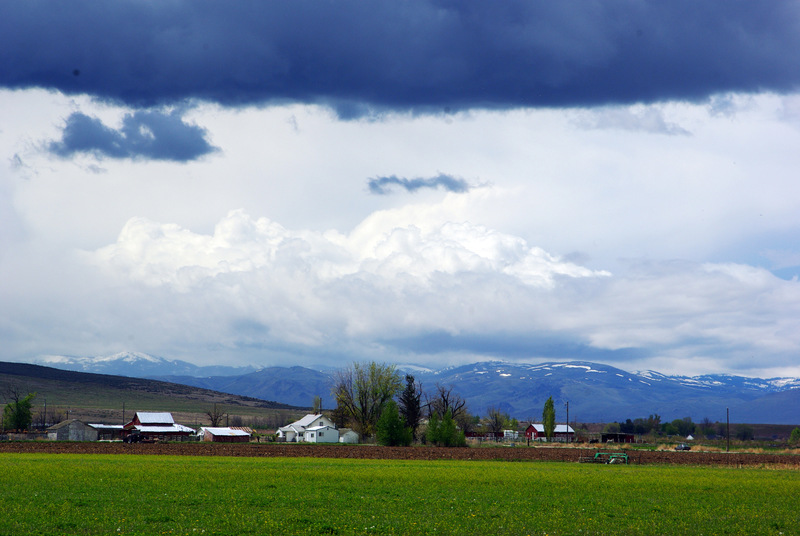 Kuna, ID: Kuna Idaho Farmlands ~ The storm rolls in