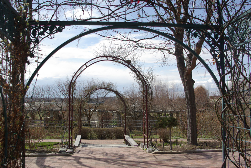 Boise, ID: Boise ~ Botanical Garden Archways in Spring