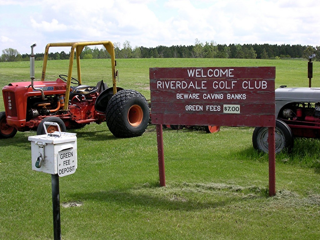 Riverdale, ND Riverdale Golf Course photo, picture, image (North