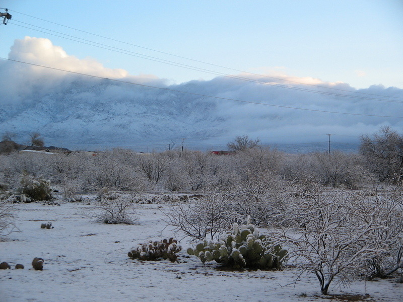 Congress, AZ: Snow Feb. 27, 2011