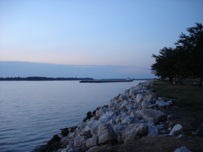 Oquawka, IL Oquawka, IL. Mississippi River Sunset photo, picture