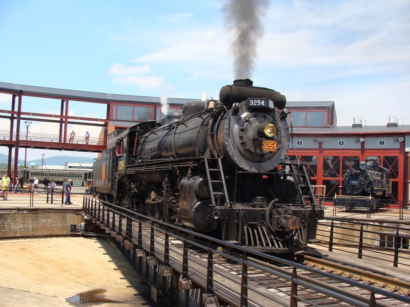 Scranton, PA: 3254 steams onto the turntable of the roundhouse in Steamtown