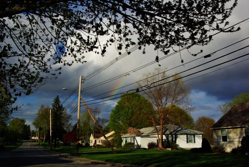 Auburn, MA: Pakachoag Hill 5-5-11 Rainbow Here n Gone in a blink of the eye...