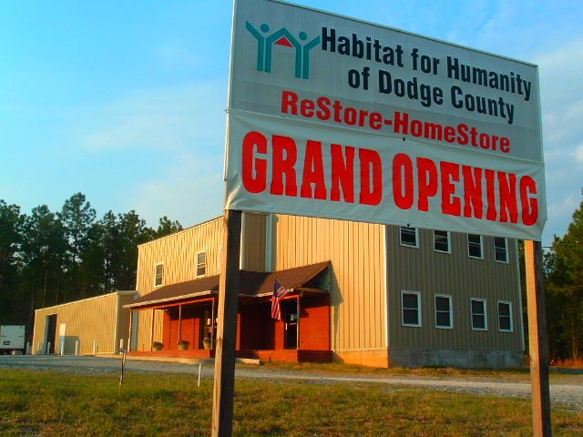 Eastman, GA: habitat for humanity shelter in eastman