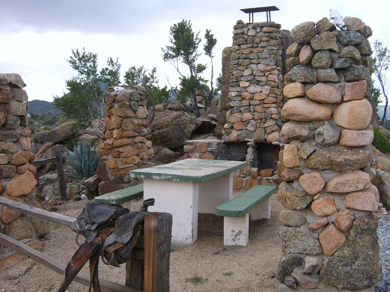 Yarnell, AZ : Original rest stop for Yarnell Hwy built in 1925 at Big ...