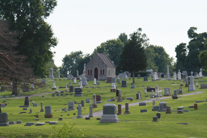 Independence, MO: This is a photo I took of Woodlawn Cemetery on Noland Road.
