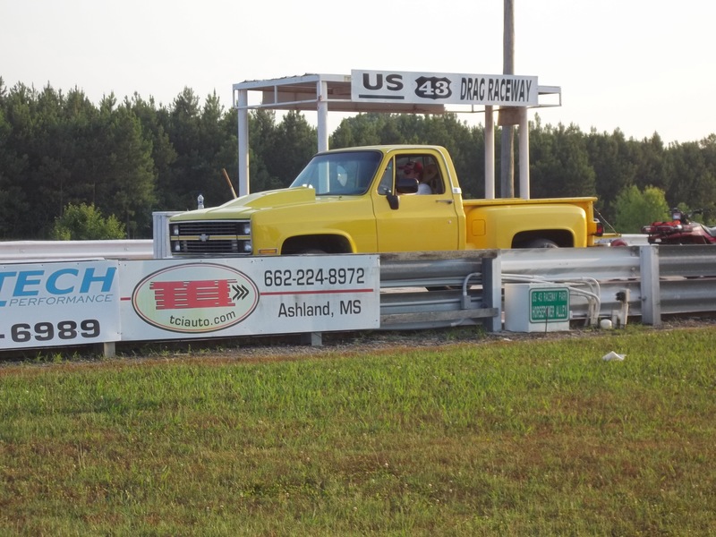 Ethridge, TN: A shot my husband's truck @ US43 Dragway in Ethridge, TN.