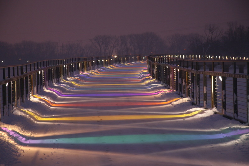 Des Moines, IA: snow covered Gray's Lake foot bridge, 1-11-2011, 7:19 am