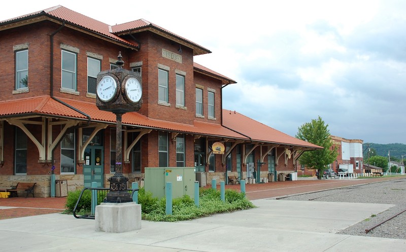 Elkins, WV: Elkins Depot Welcome Center (Western Maryland Depot ca 1980)