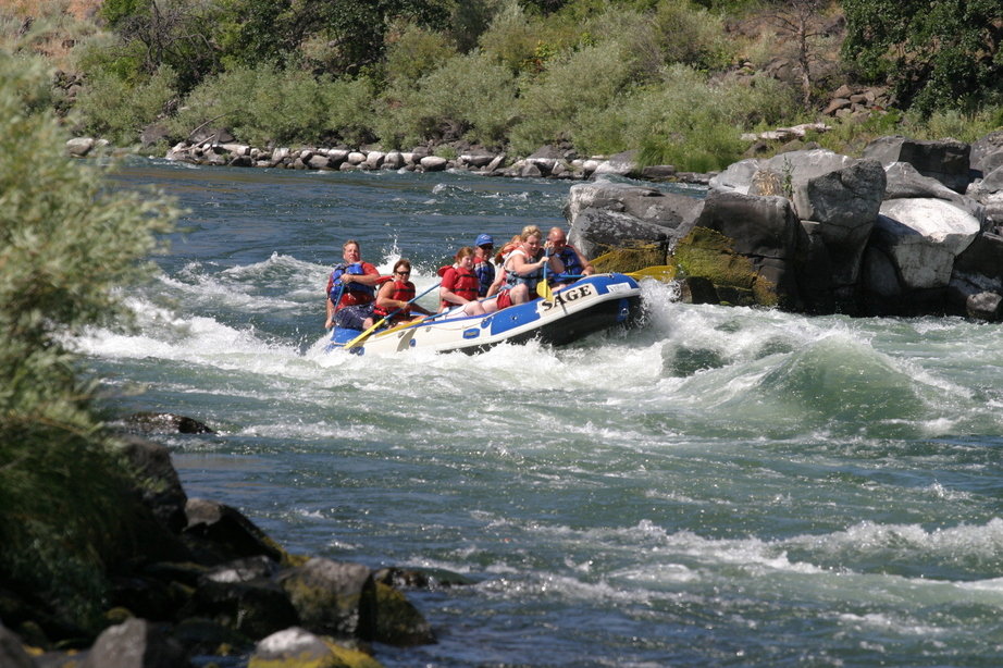 Maupin, OR: A rafting trip on the Deschutes