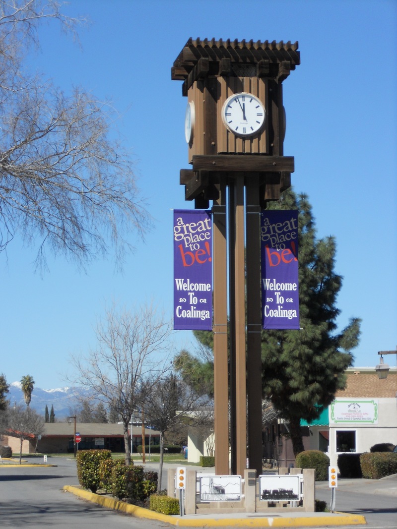 Coalinga, CA: Clock Tower on 5th Street in Coalinga, CA