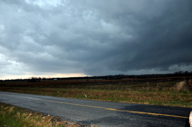 Weaubleau, MO storm moving in 2011 spring. taken from MM looking west