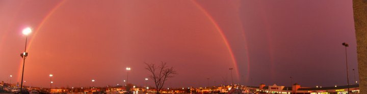 Medina, OH: Rainbow @ night in front of Payless Shoes