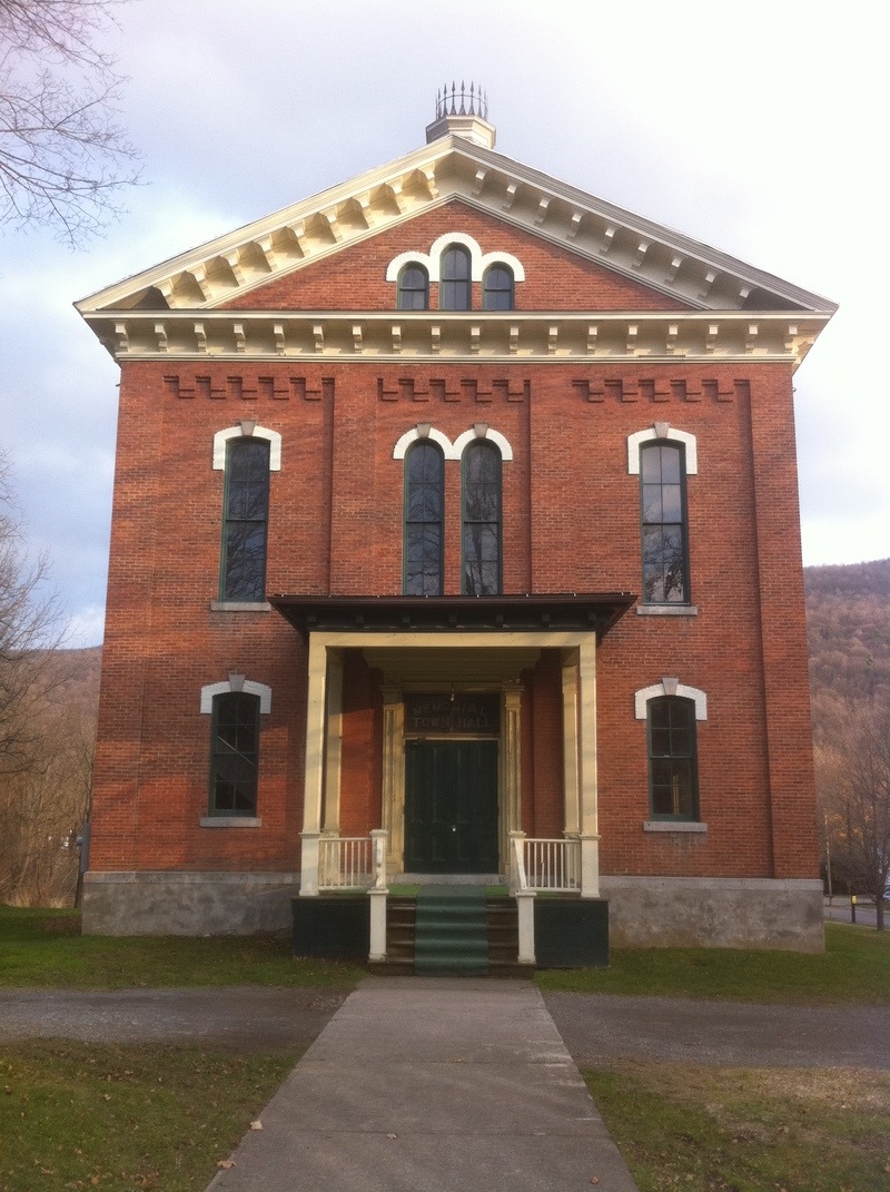 Naples, NY: Naple Memorial Town Hall