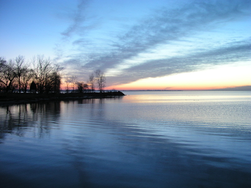Harrison, MI: Watching the world wake up at the Harrison Township Park on Lake St Clair