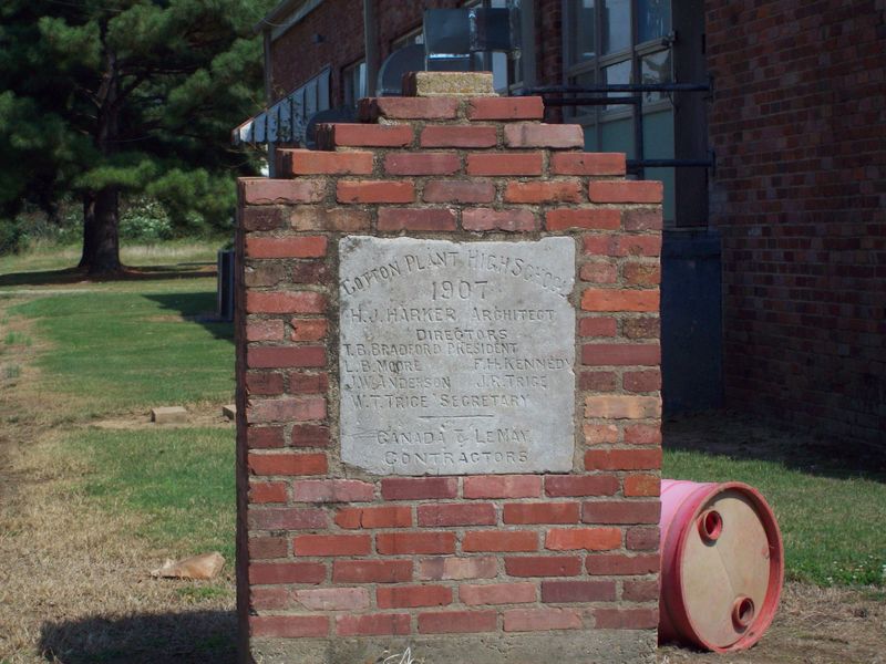 Cotton Plant, AR: Cotton Plant School History