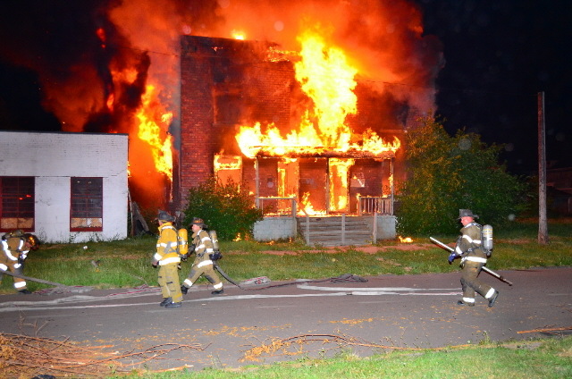 Detroit, MI: Arson fire. What Detroit is really famous for.