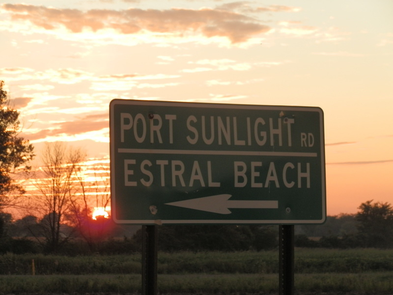 Estral Beach, MI: Follow the sun to Estral Beach.