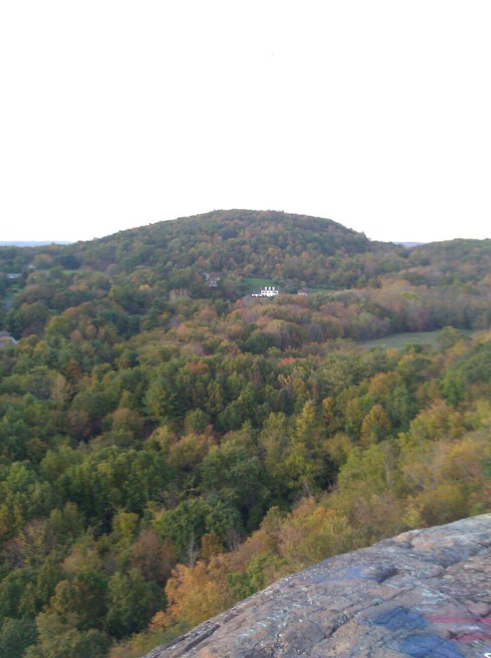 Plainville, CT: View from pinnacle mountain plainville