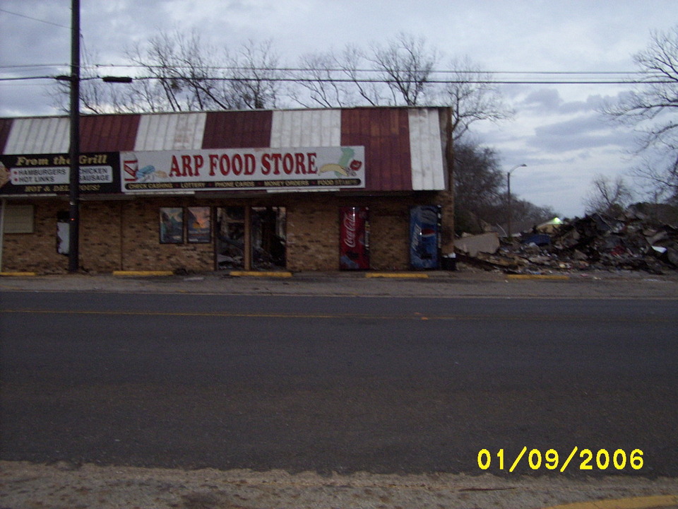 Arp, TX: Arp food store