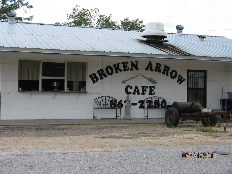 McCulloughHuxford, AL Middle of town photo, picture, image (Alabama