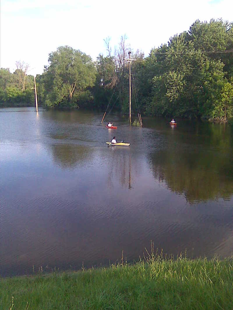 Lapeer, MI: 2009 HEAVY RAINS FLOODED PARKS EAST OF TOWN AND WE WENT KAYAKING