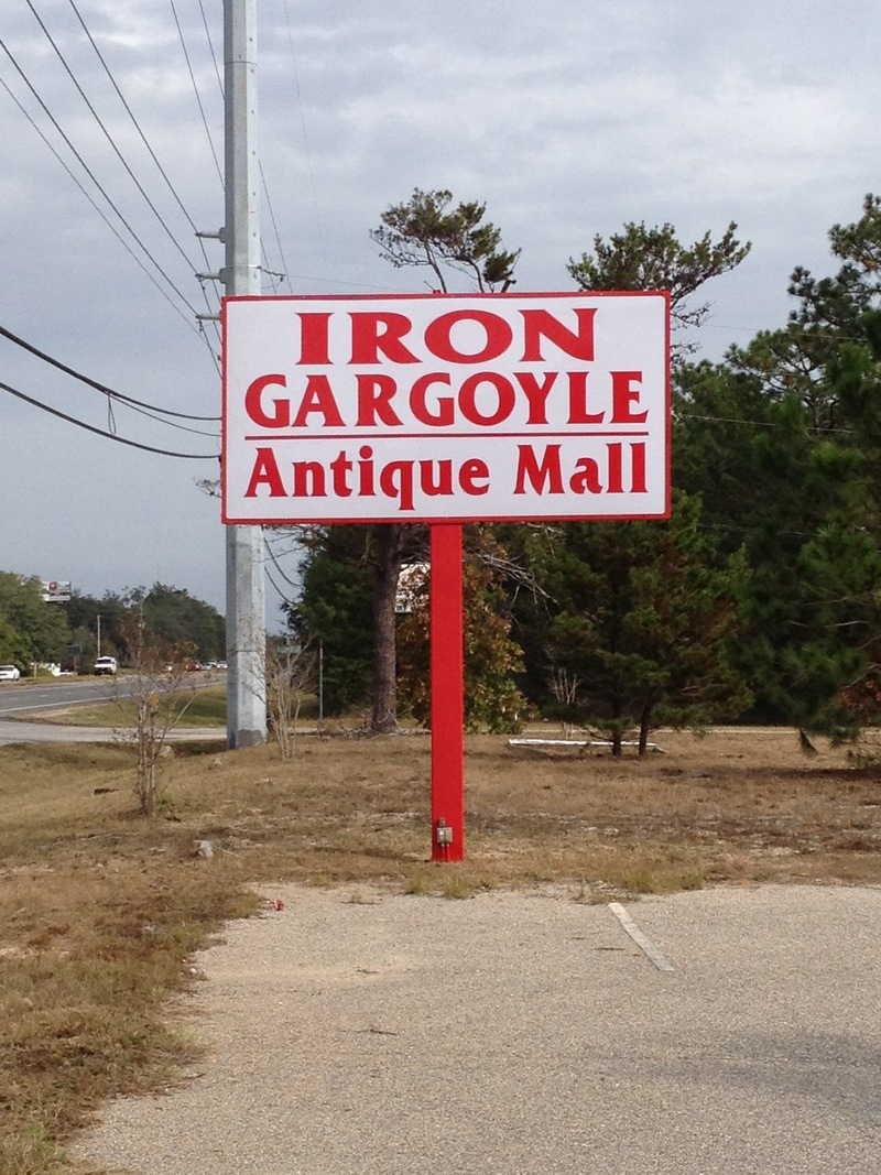 Gulf Breeze, FL: Iron Gargoyle Antique Mall