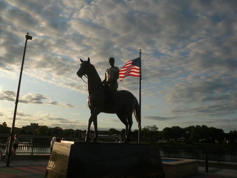 Dixon, IL: Ronald Reagan Statue