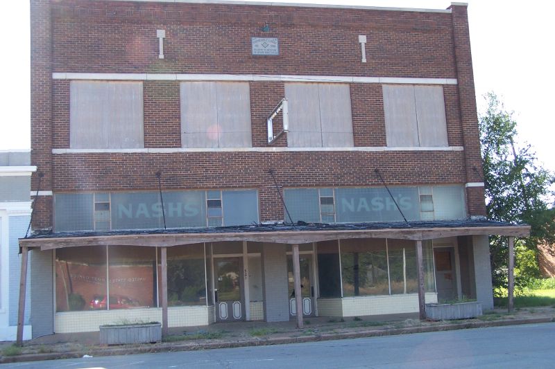 Roosevelt, OK The Nash building photo, picture, image (Oklahoma) at