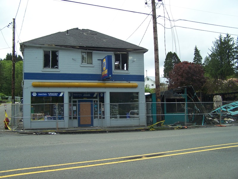 Cloverdale, OR The Day Downtown Burned, Napa (Left) ShureWin Auto