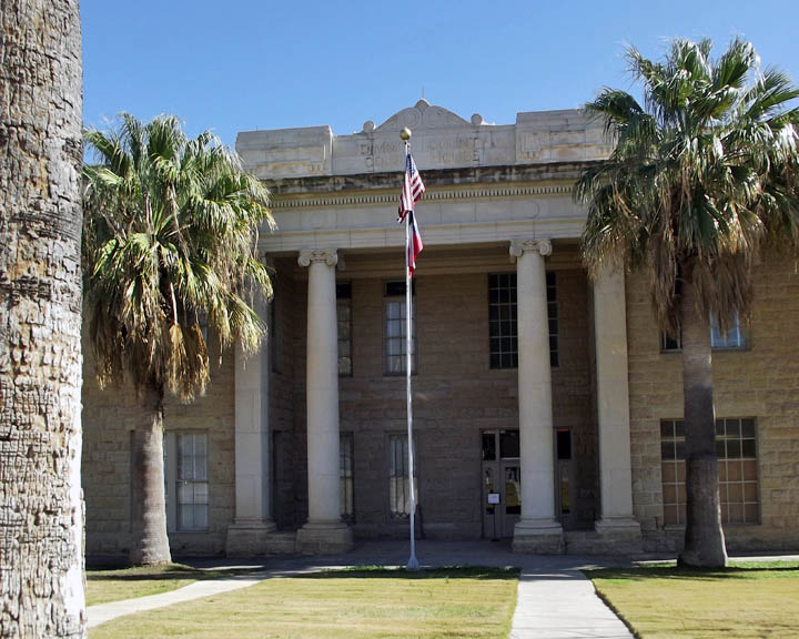 Carrizo Springs, TX: Dimmit County Courthouse