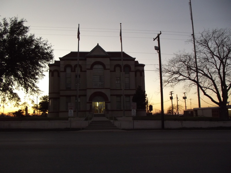 Karnes City, TX : Karnes City Courthouse photo, picture, image (Texas ...