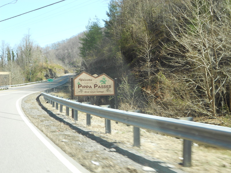Pippa Passes, KY: entering town on rt 899 from the west