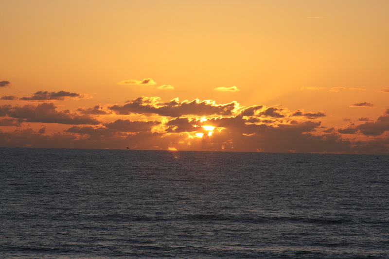 Cocoa Beach, FL: Sunrise at the Palmas de Majorca St Patrick's Day 2012