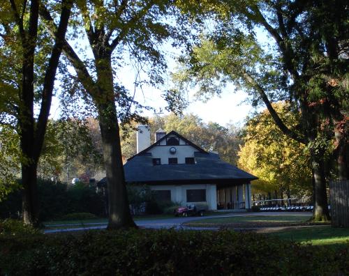 Boardman, OH: Mill Creek Park Golf Course Clubhouse