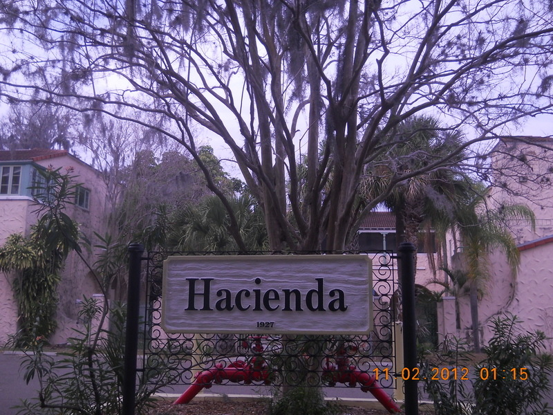 New Port Richey, FL: hacienda